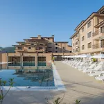 Park And Vella Hills 4*