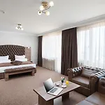 Feriested Park And Vella Hills 4*