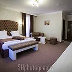 Park And Vella Hills Feriested 4*
