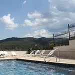 Park And Vella Hills Feriested 4*