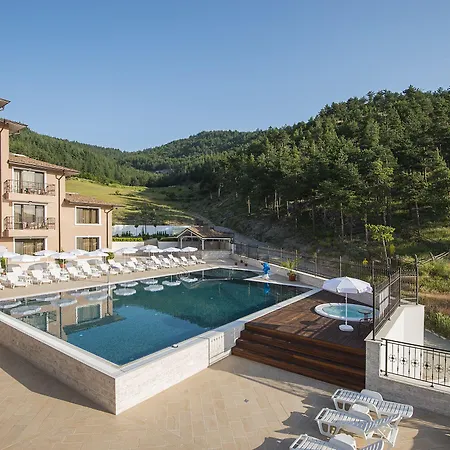 Park And Vella Hills 4*