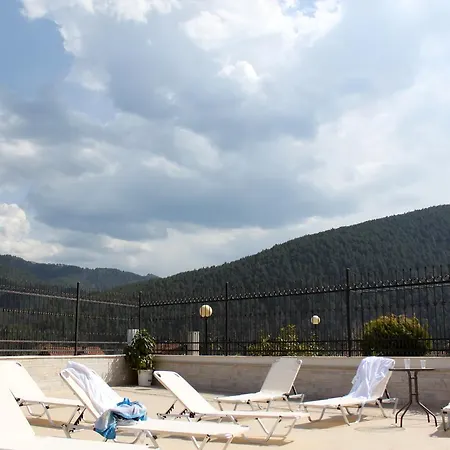 Park And Vella Hills Resort 4*