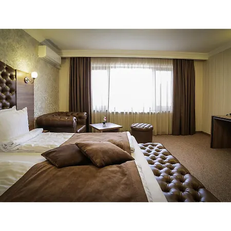 Resort Park And Vella Hills 4*