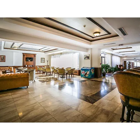 Park And Vella Hills Resort 4*