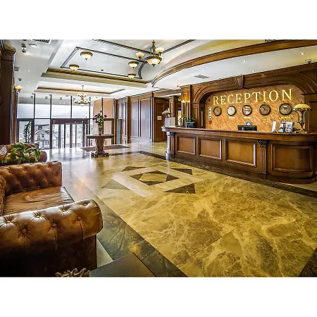 Park And Vella Hills Resort 4*