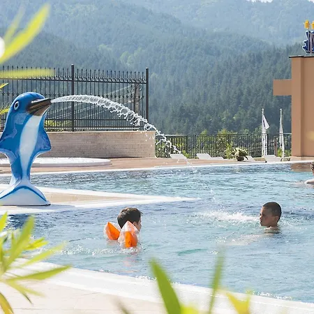 Resort Park And Vella Hills