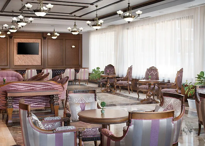 Park And Vella Hills Resort