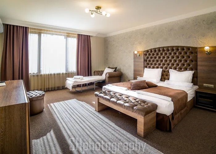 Park And Vella Hills Resort