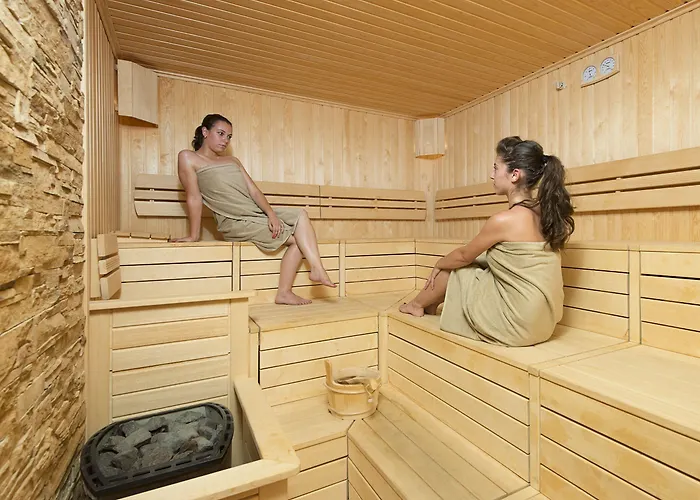 Park And Vella Hills فيلينغراد