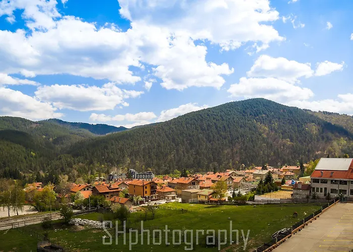 Park And Vella Hills